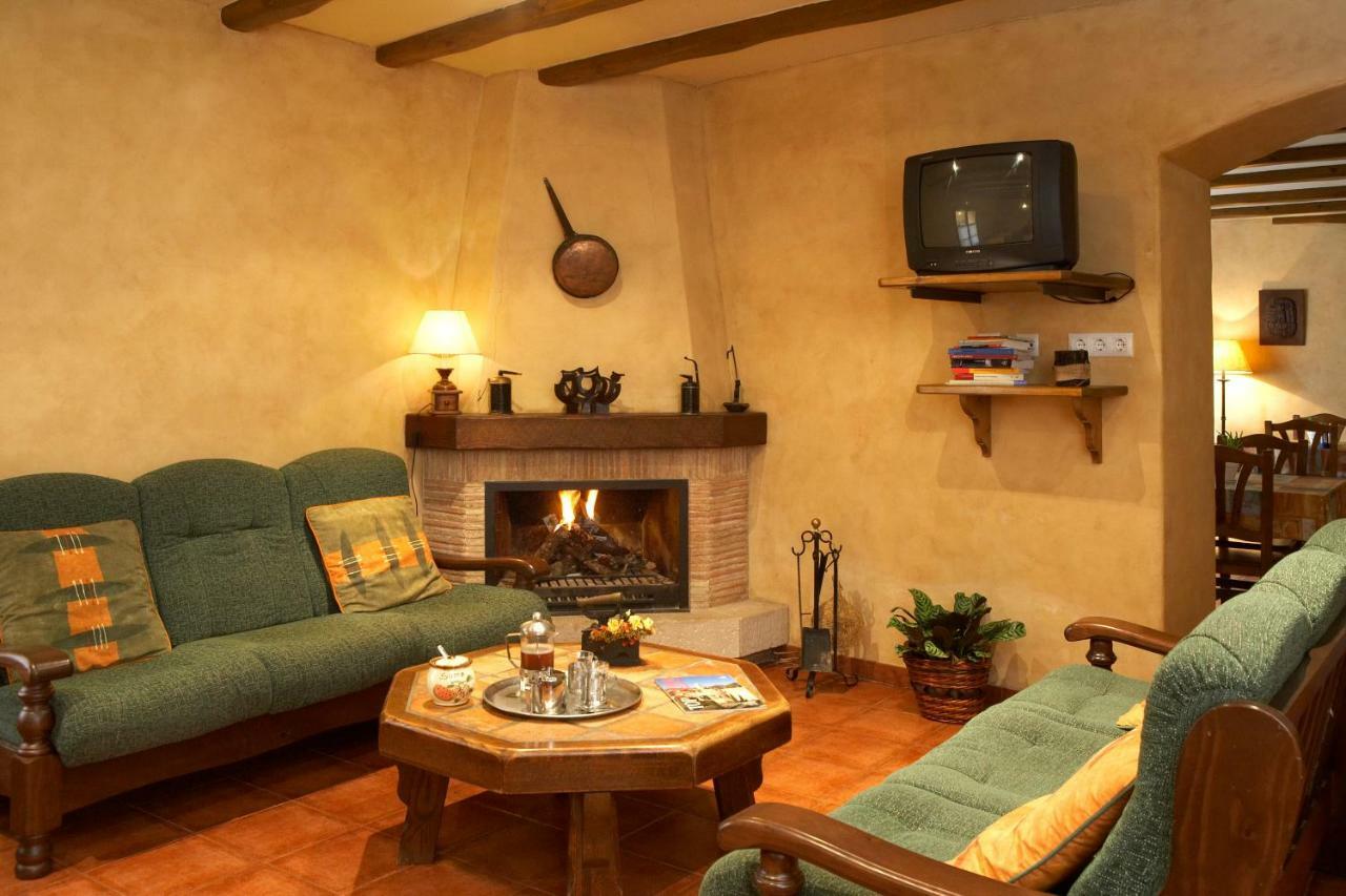 Turisme Rural Ca L,Anguila Casa de hóspedes Peratallada Exterior foto