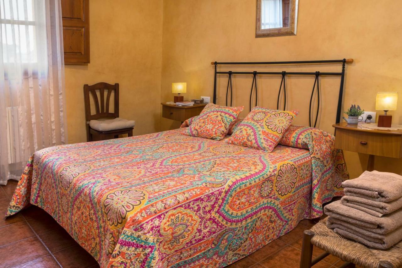 Turisme Rural Ca L,Anguila Casa de hóspedes Peratallada Exterior foto